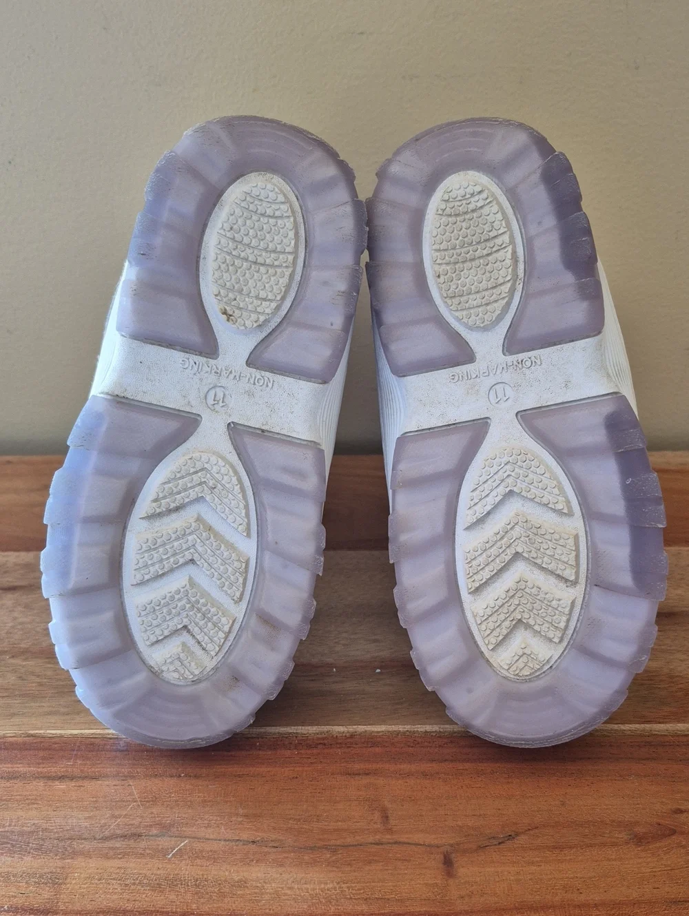 Girls' Disney Frozen Light Up Snow Boots - Sz. 11